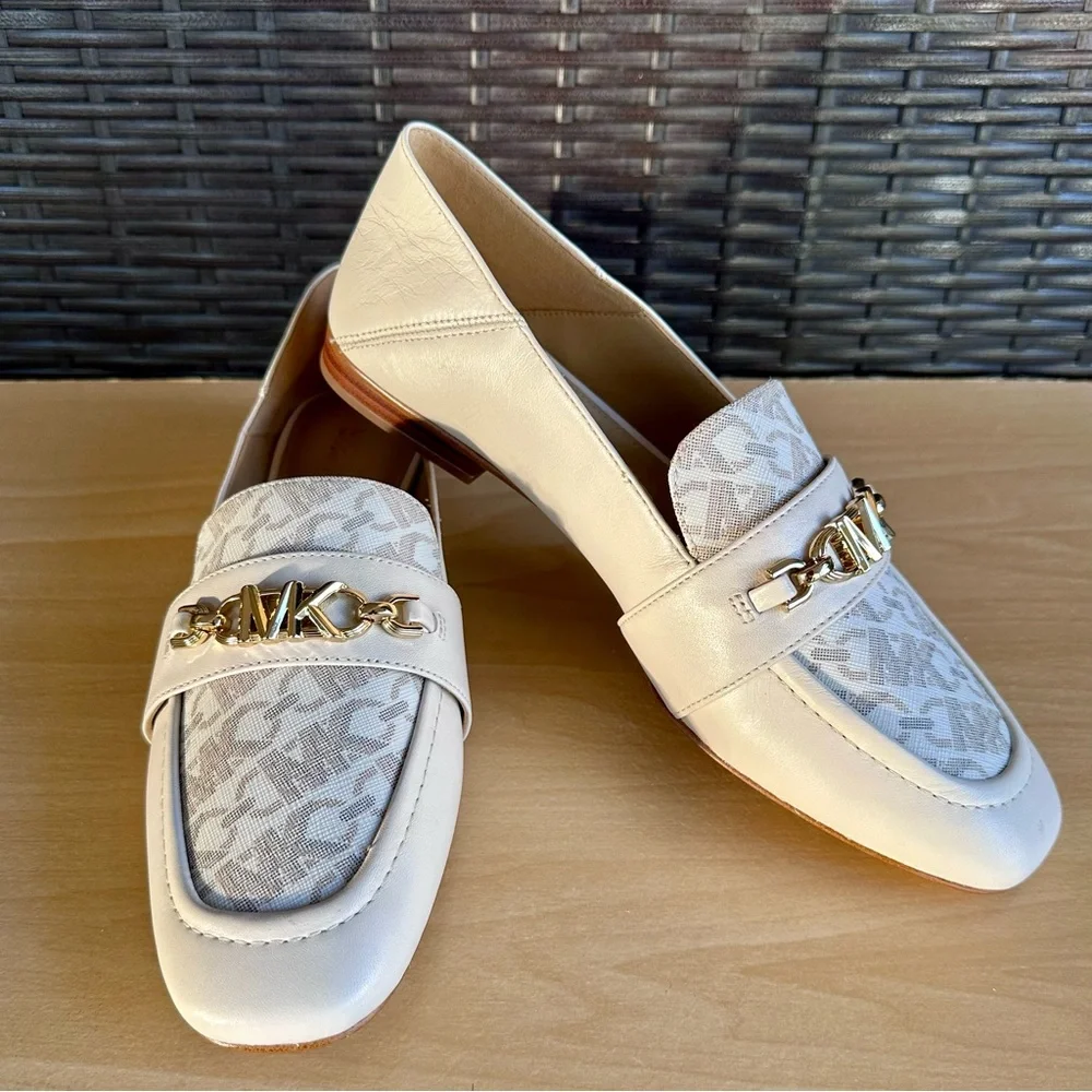 Michael Kors Tiffanie Loafers in Leather & Logo Canvas Color: Vanilla - Picture 2 of 10